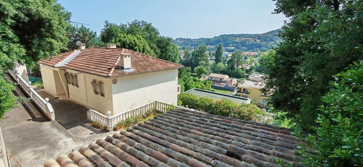 Photo 2 - Maison à VILLENEUVE-LOUBET