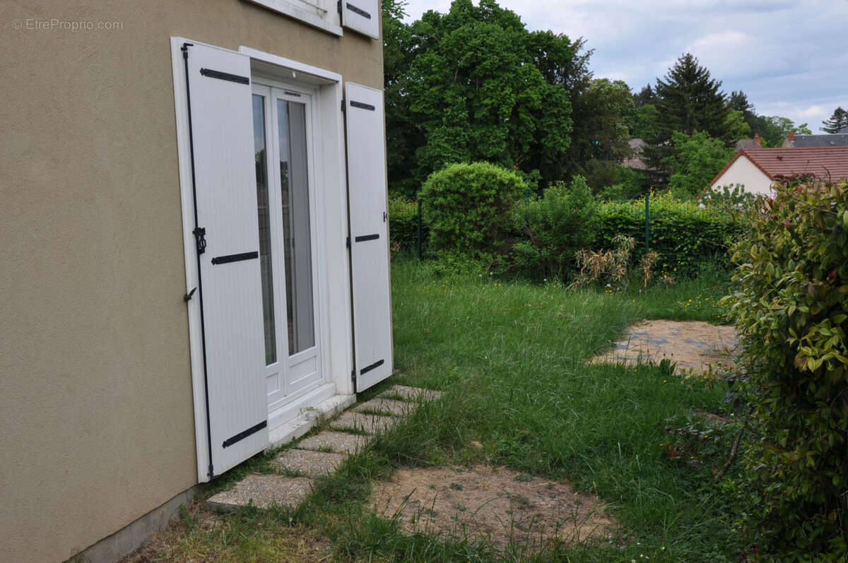 Maison à SAINT-GERAND-LE-PUY