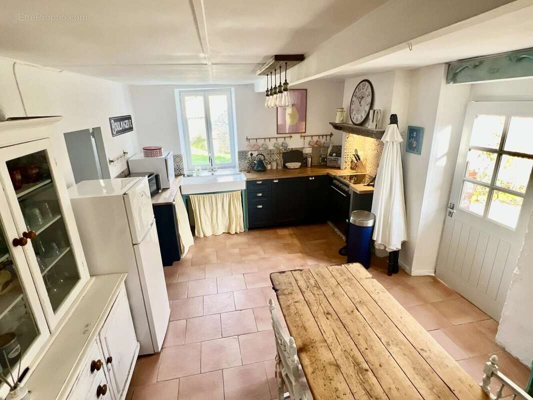 Maison à CONFOLENS