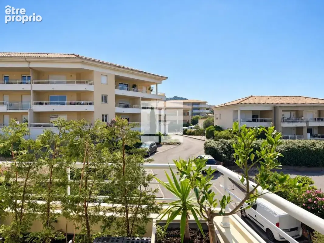 T3 avec grande terrasse et vue mer - photo 4
