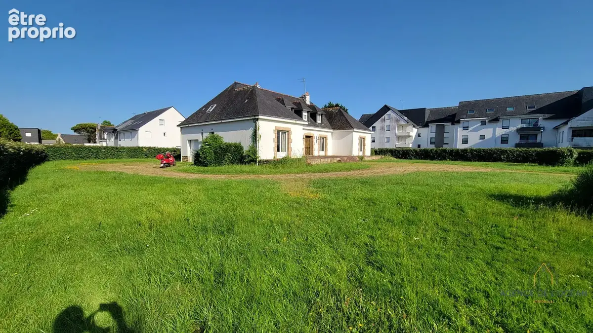 Maison néo-bretonne à vendre à Étel avec vue mer et grand terrain - photo 7