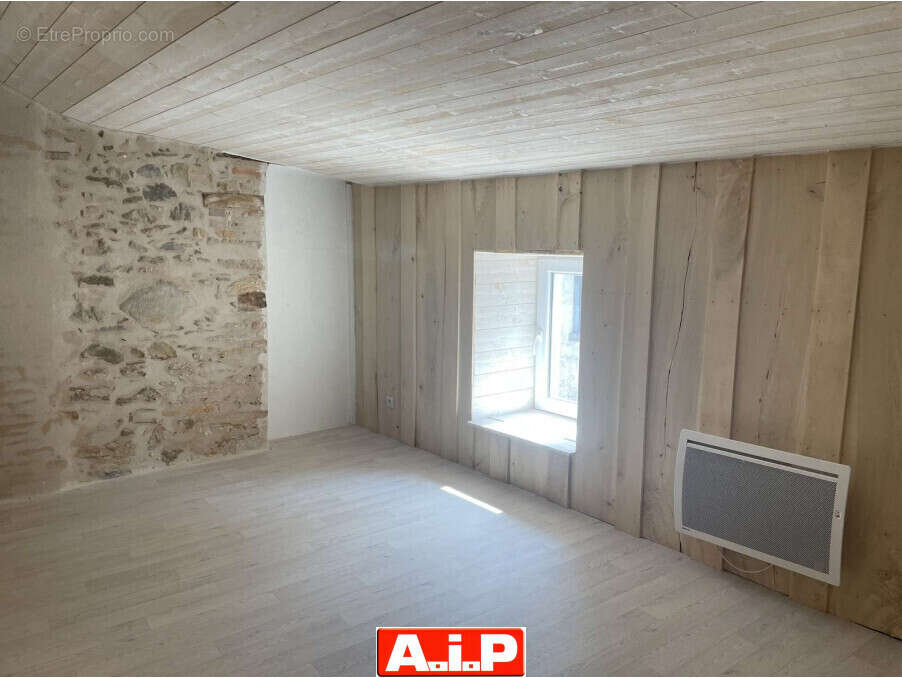 Maison à LA TARDIERE