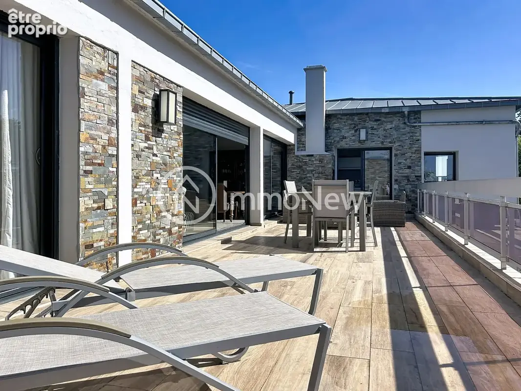 MAISON composée 7 pièces avec de beaux espaces, idéalement située, DONVILLE-LES-BAINS - photo 16