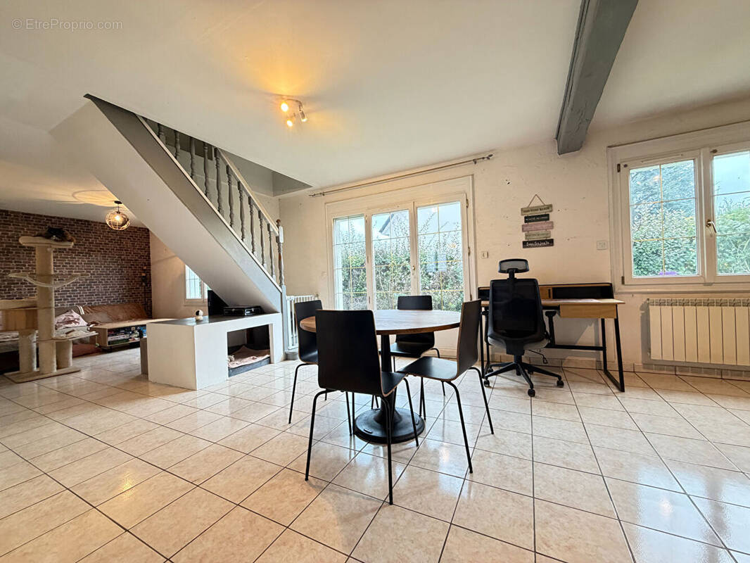 Maison à HEUDREVILLE-SUR-EURE