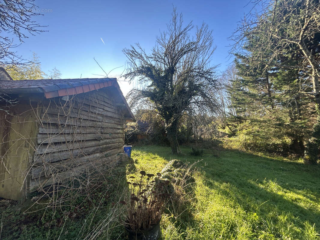 Maison à ROUFFIGNAC-SAINT-CERNIN-DE-REILHAC