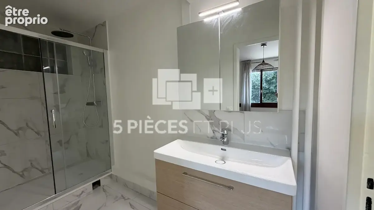 Boulogne-billancourt  grand studio renove lumineux plus de 33 m²  parking & cave  clé en main - photo 4