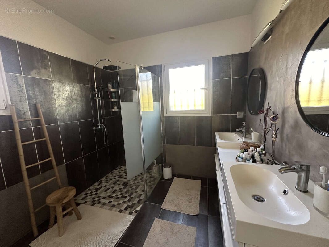 Maison à SAINT-JEAN-DE-CUCULLES