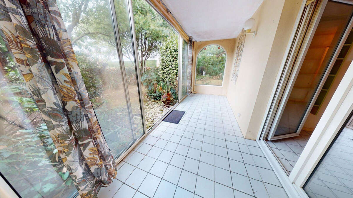 Appartement à VAUX-SUR-MER