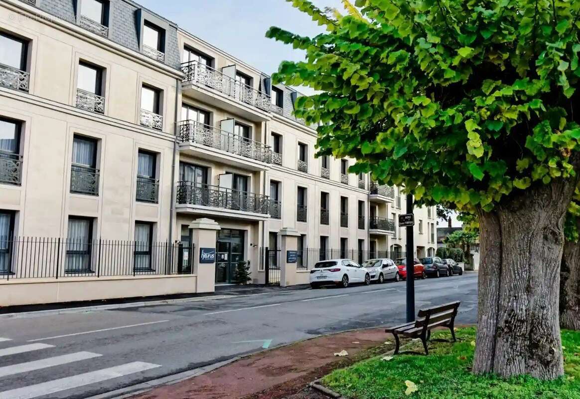 INVESTISSEMENT LOCATIF  SAUMUR  Résidence multigénérationnelle Heurus Epona - 4,62% de rentabilité - photo 12