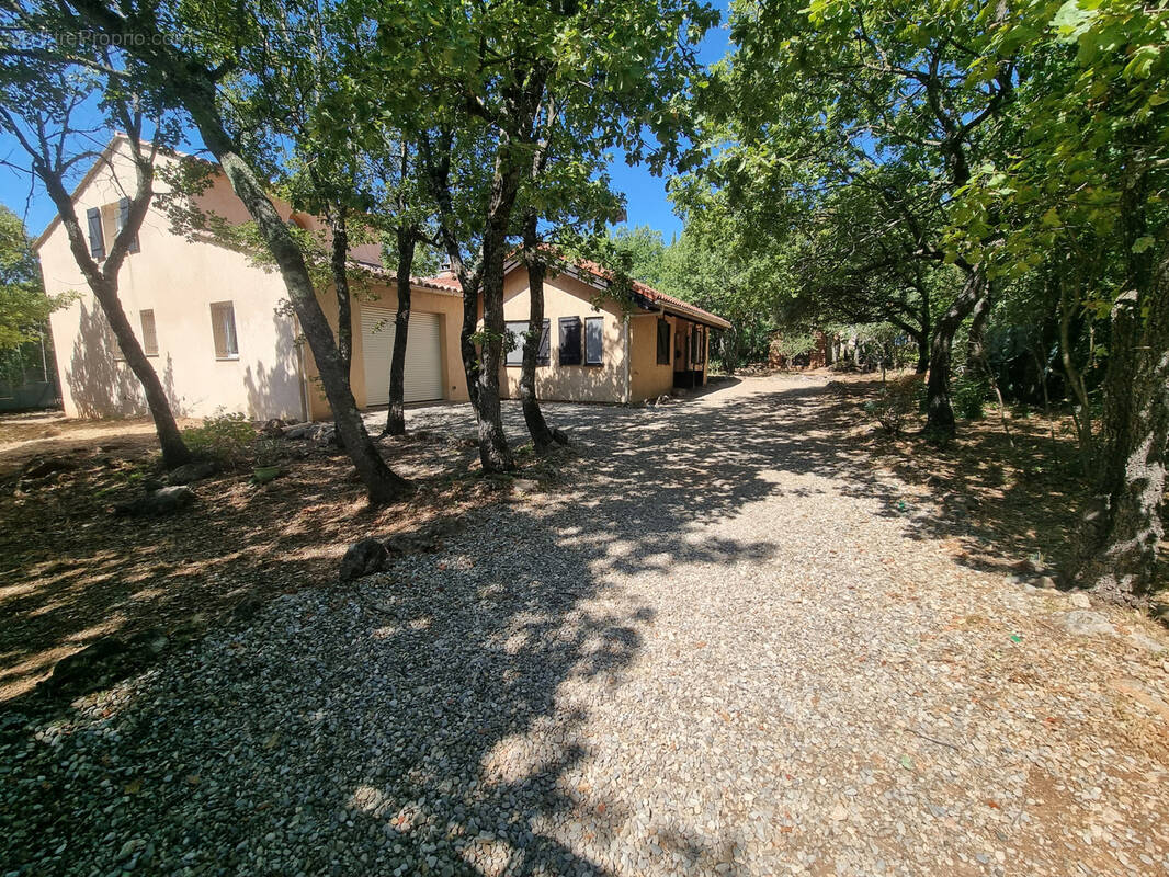 Maison à REGUSSE