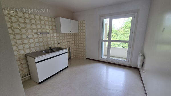 Appartement à SAINT-LAURENT-NOUAN