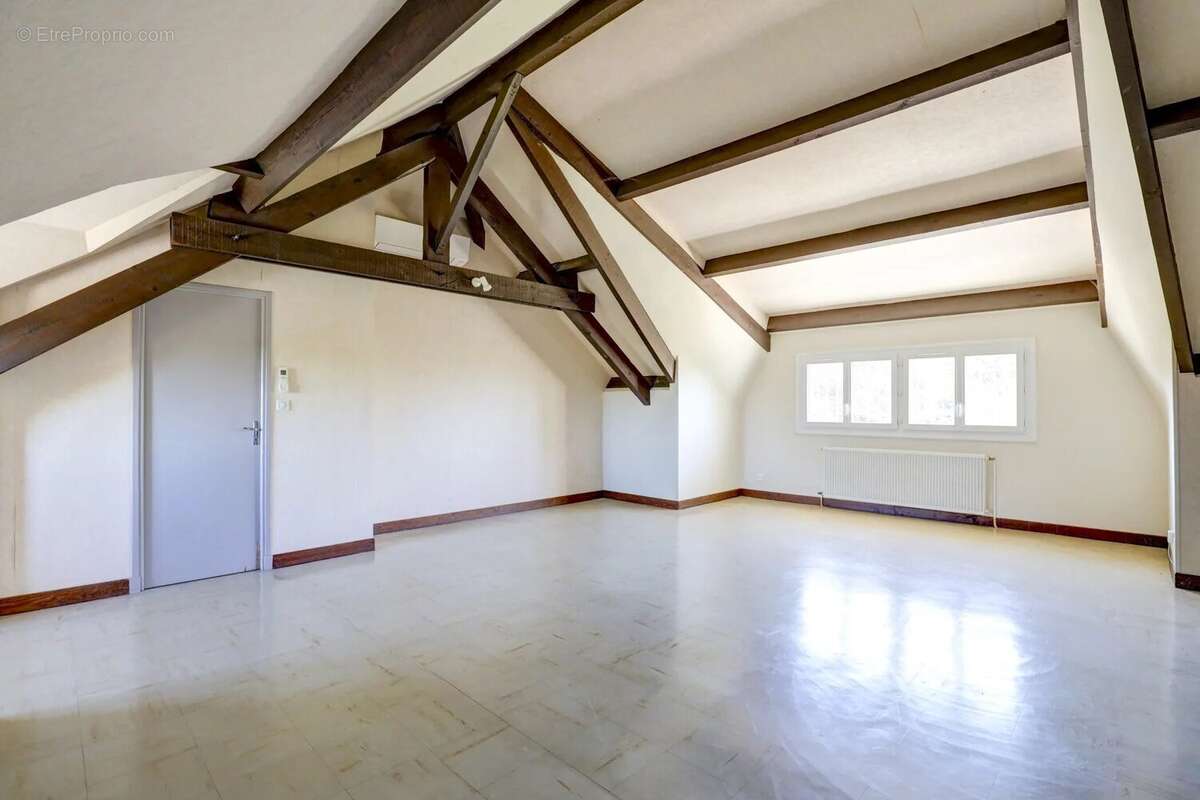 Maison à LAPEYROUSE-FOSSAT