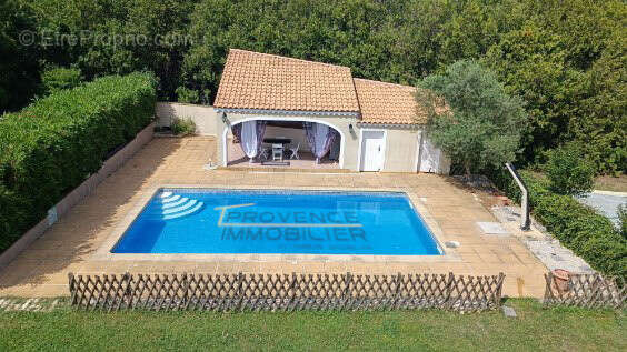 Maison à MONTELIMAR