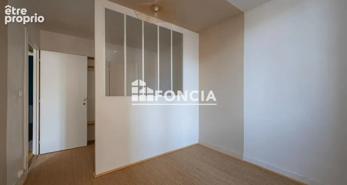 Vienne Centre-Ancien / Saint-Martin - appartement 3 pièces - photo 7