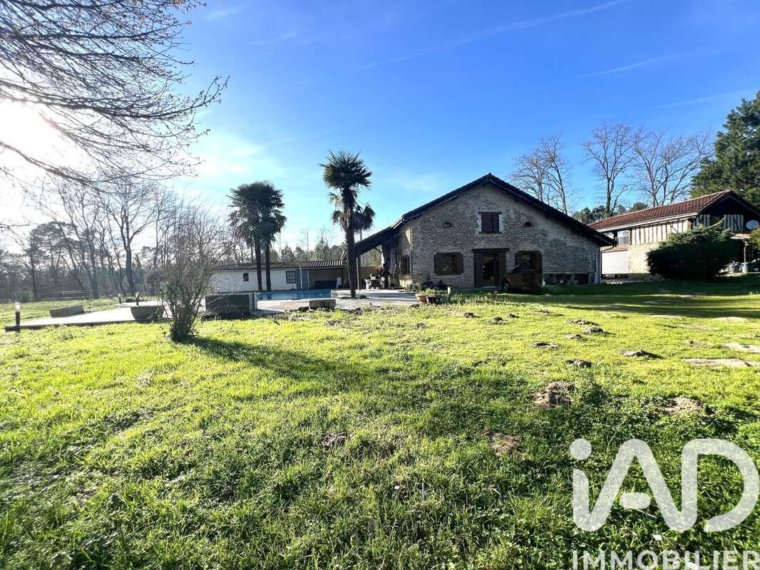 Maison 184 m² à Saint-Cricq-Villeneuve  - photo 5