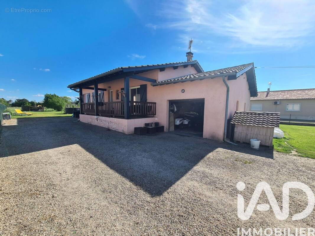 Photo 1 - Maison à LA VILLE-DIEU-DU-TEMPLE