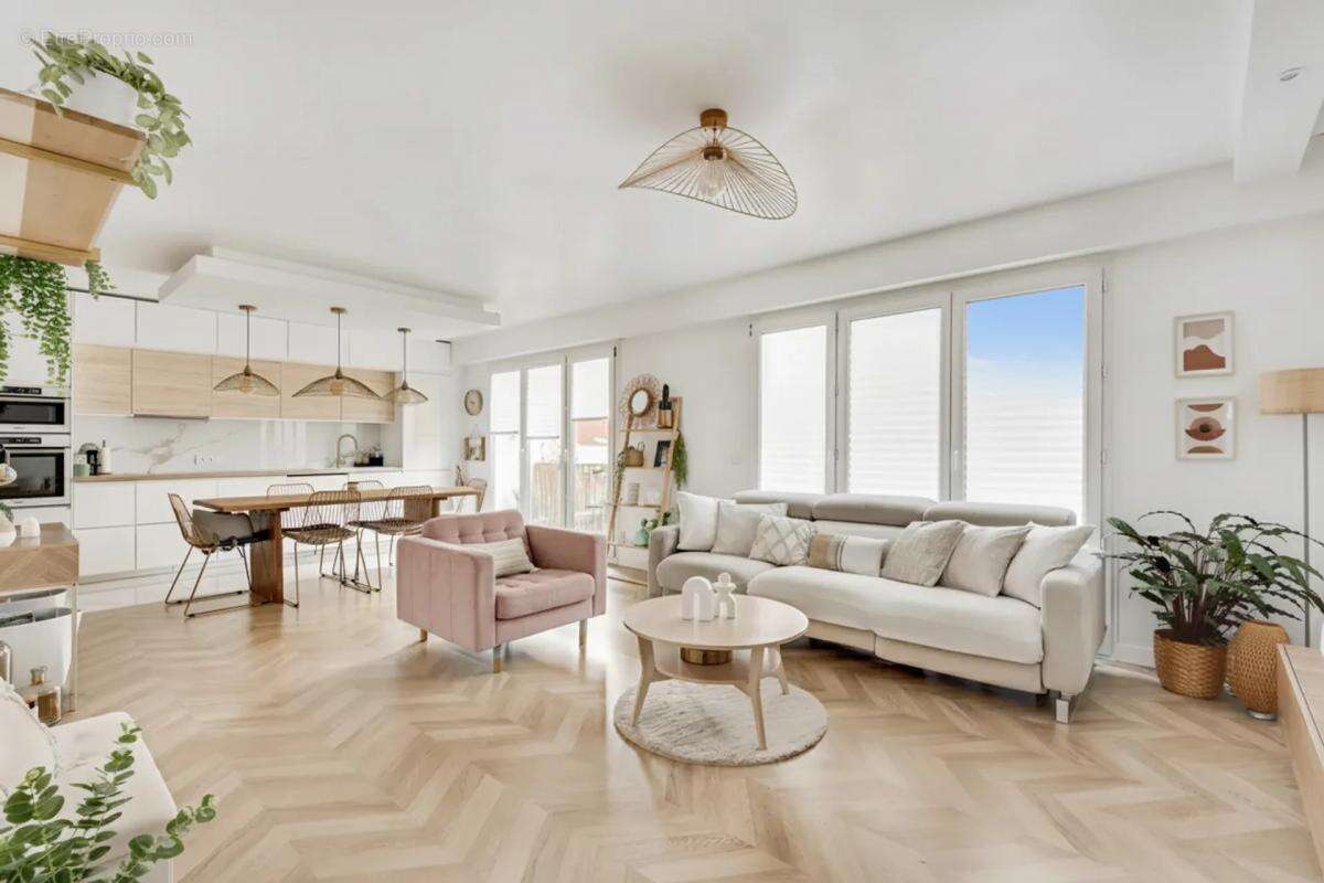 Appartement à FONTENAY-SOUS-BOIS