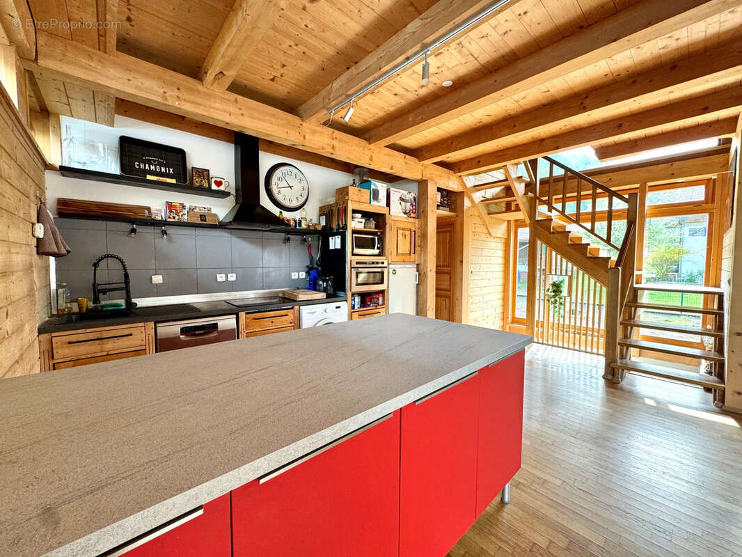 Maison à BONNEVILLE