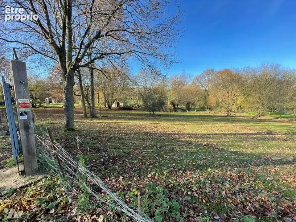 Terrain à FONTAINE-EN-BRAY