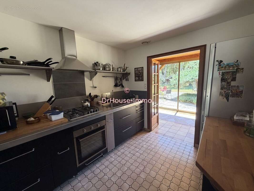 Maison 196 m² à Verrue  - photo 7