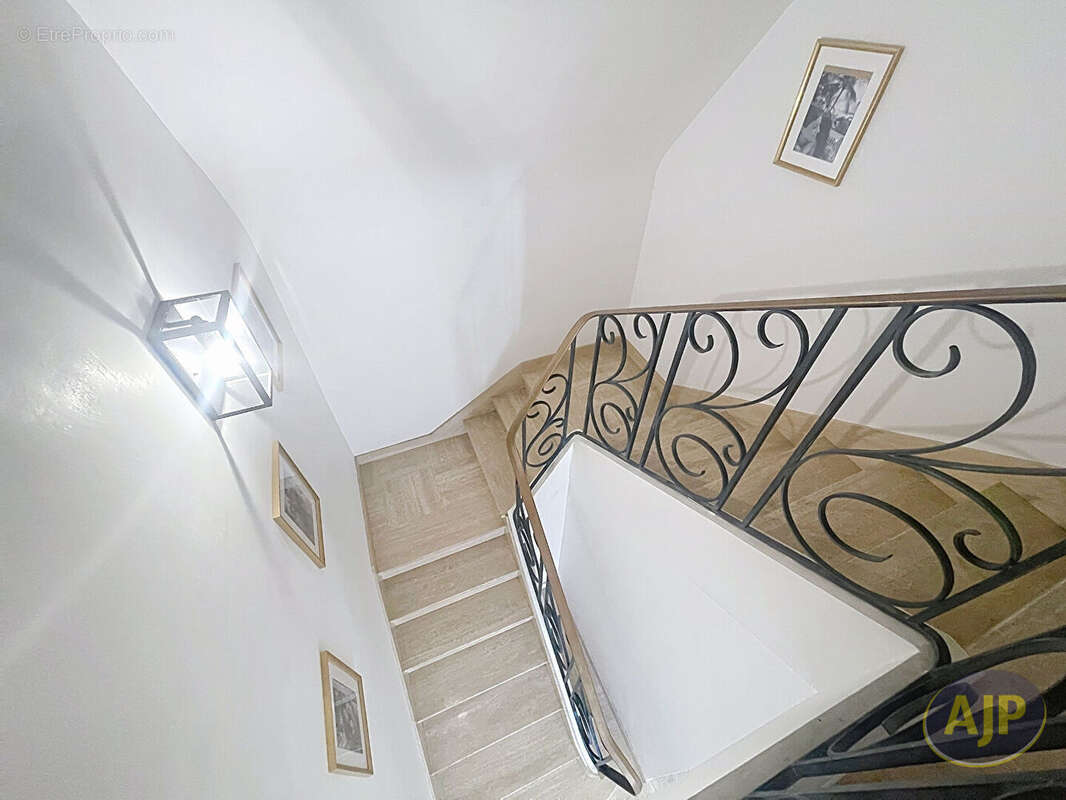 Maison Saffre 6 pièce(s) 154 m2 - photo 12