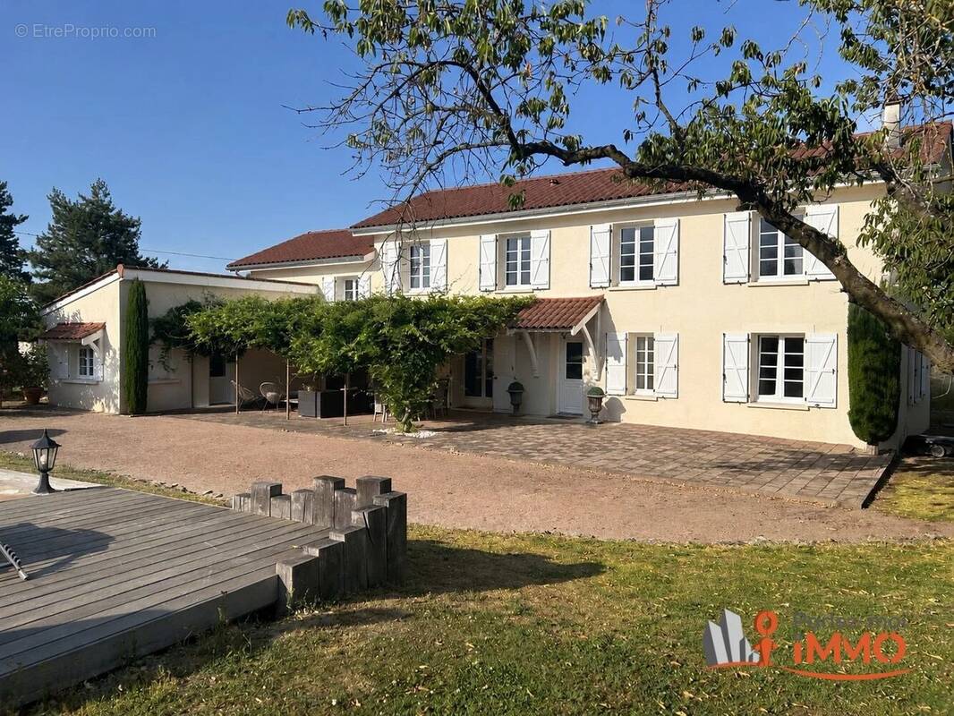 Maison à MONTBRISON