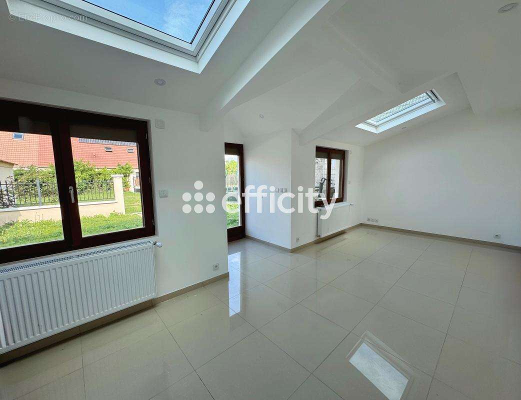 Maison 115 m² à Iverny  - photo 3
