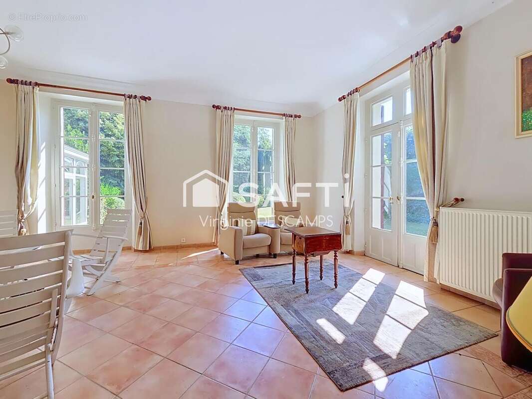 Maison 182 m² à Houdan  - photo 5