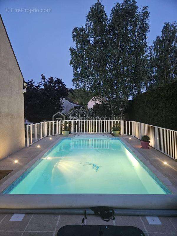 Maison à CLAYE-SOUILLY