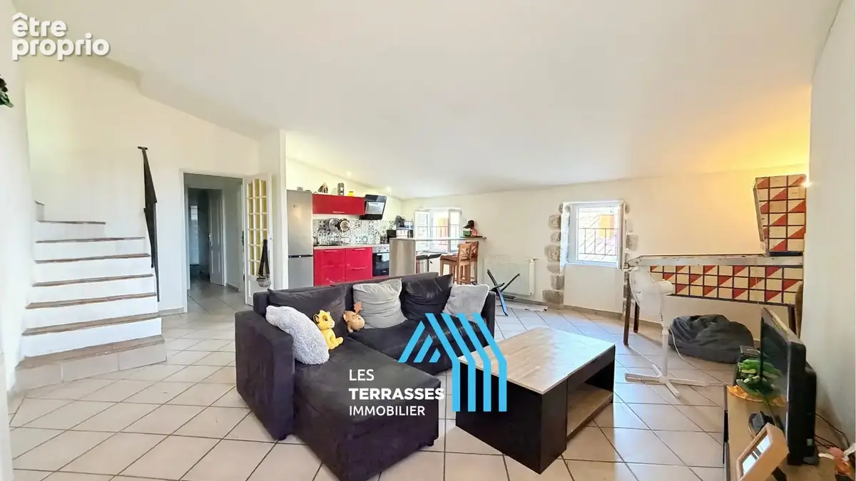 Appartement 74 m² à Viviers  - photo 2