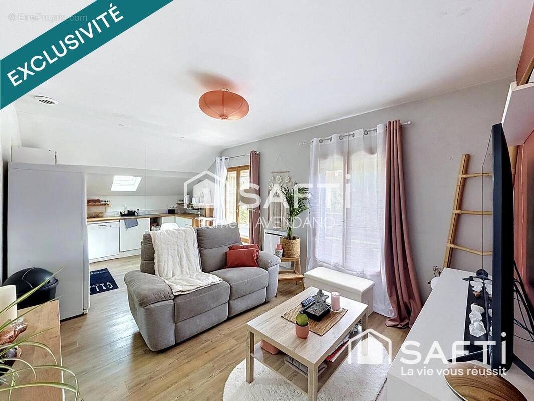 Photo 1 - Appartement à LESIGNY