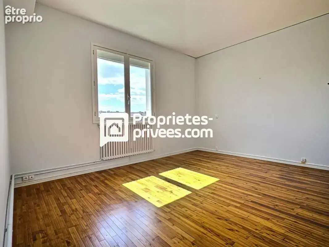 Appartement  T5/6 d'env. 106 m2 en dernier étage  avec 3/4 ch. et cave dans secteur prisé sur PERIGUEUX (24000) - photo 13