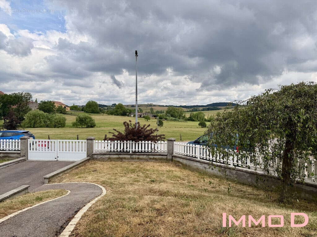 Maison 97 m² à Parey-Sous-Montfort  - photo 5