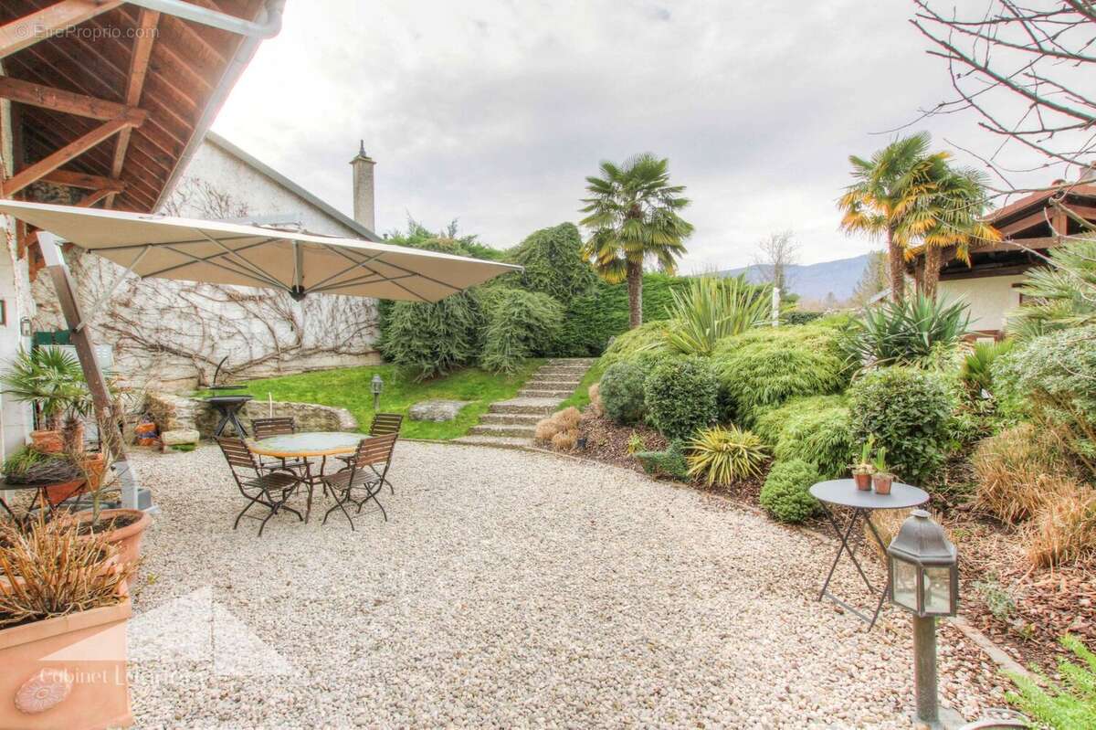 Maison à DIVONNE-LES-BAINS