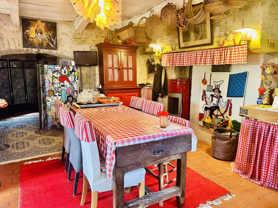 Maison à PUYJOURDES