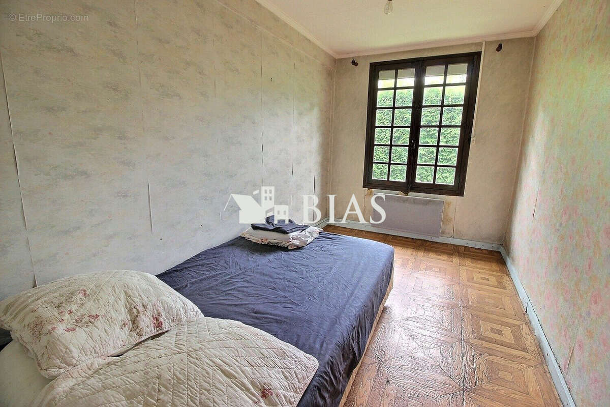 Maison à LE BEC-HELLOUIN