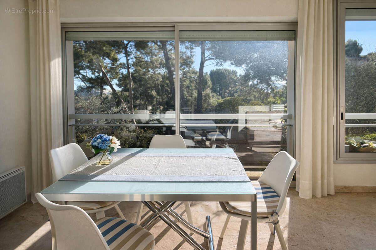 Appartement à SANARY-SUR-MER