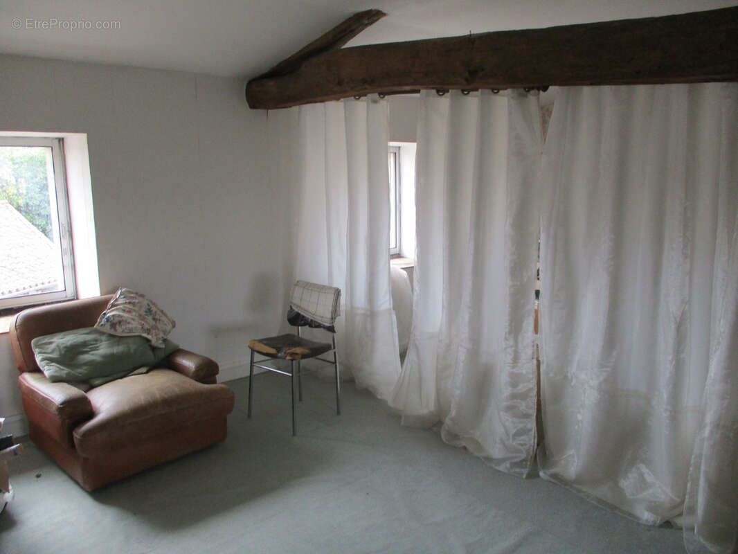 Maison à CEAUX-EN-COUHE