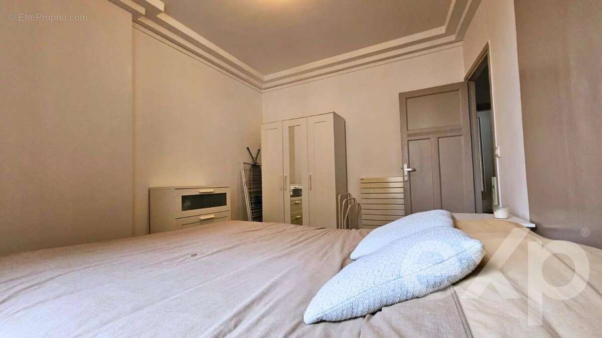 Appartement à CLICHY