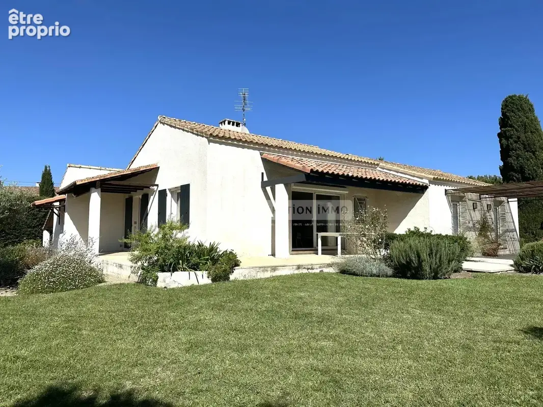 Maison de plain-pied proche centre de Fontvieille. - photo 20