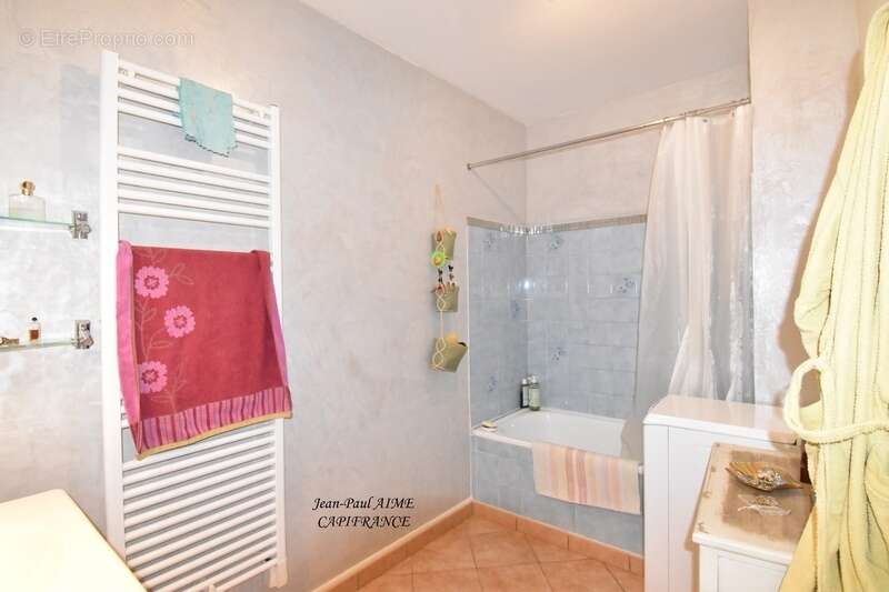 Maison à SAINT-MARTIN-D&#039;ARDECHE