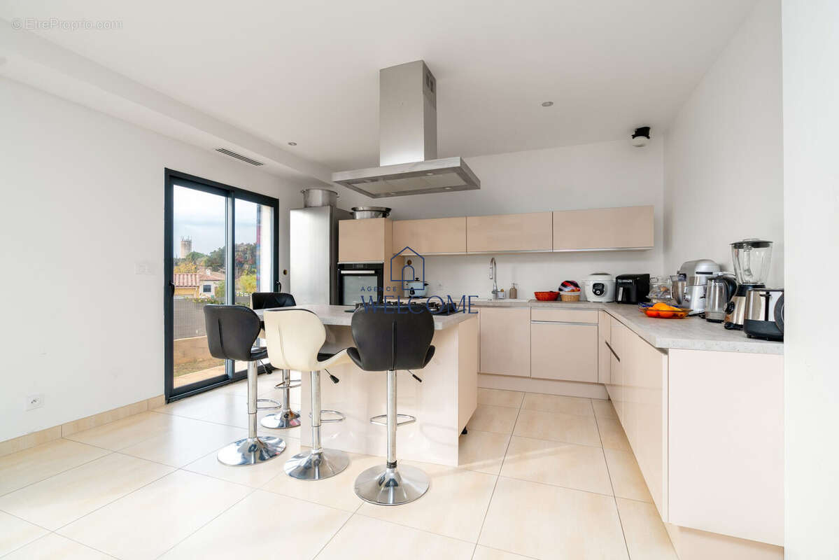Maison 142 m² à Aigues-Vives  - photo 2