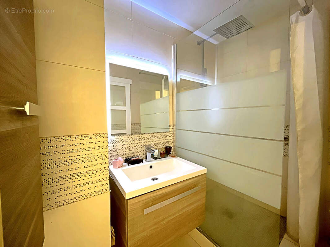 Appartement à SAINT-RAPHAEL