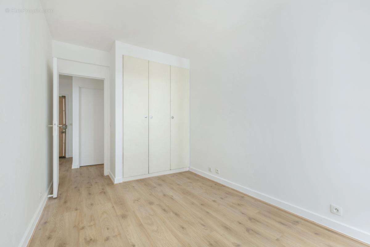 Appartement à LEVALLOIS-PERRET