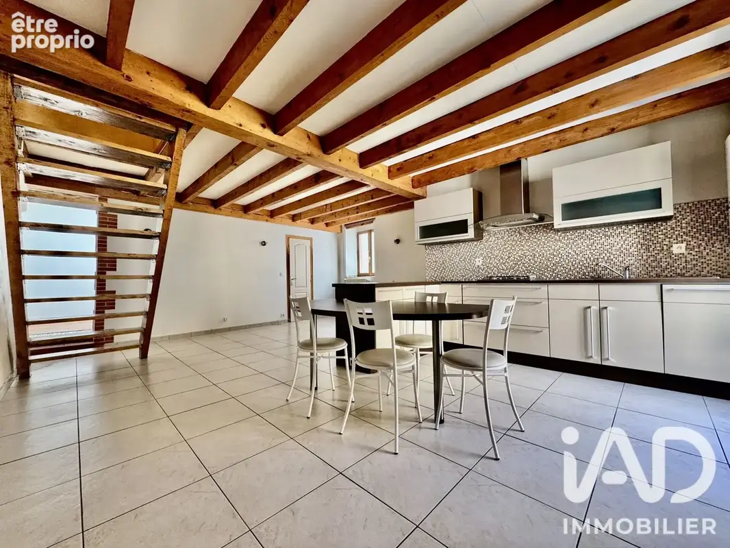 Photo 1 - Maison à SAINT-JUST-SAINT-RAMBERT
