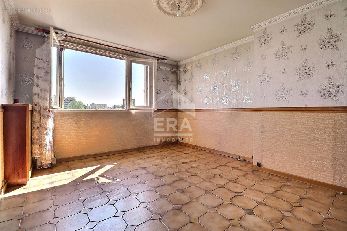 Appartement à AUBERVILLIERS