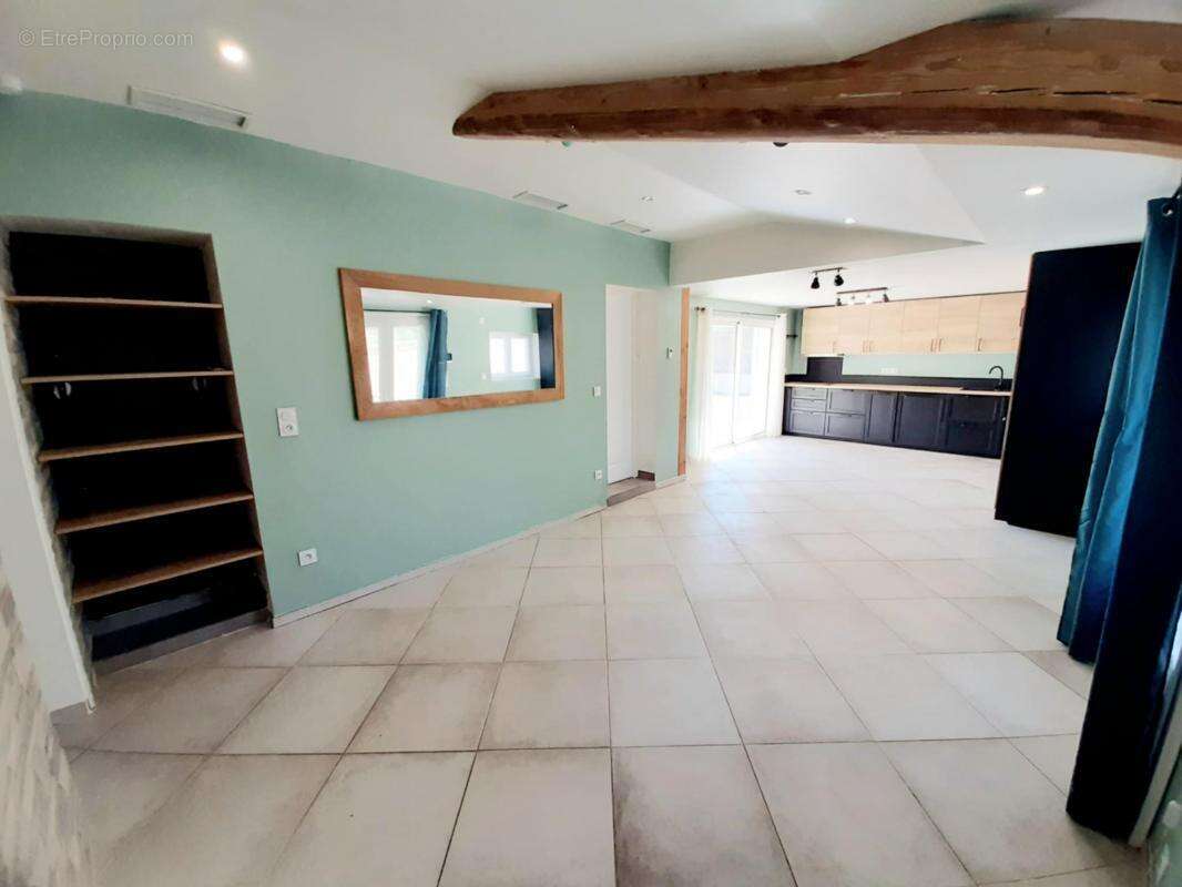 Maison à JONQUIERES