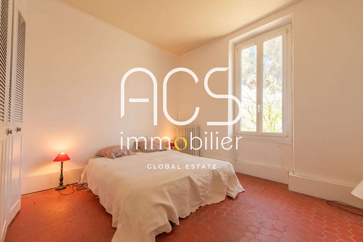 Maison à CHATEAUNEUF-LES-MARTIGUES