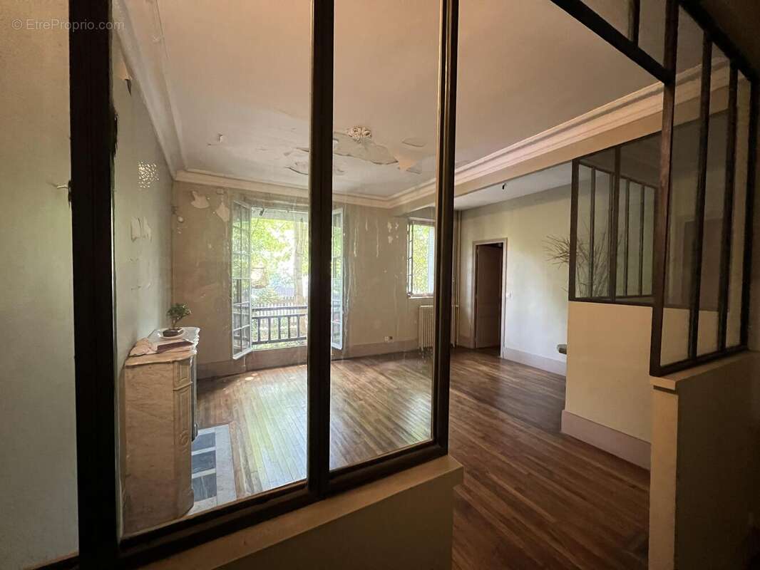 Puis, à l'opposé, - Maison à VITRY-SUR-SEINE