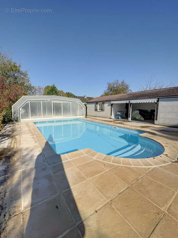 Maison à DOMPIERRE-SUR-BESBRE